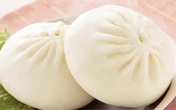 BÁNH BAO NHÂN TRỨNG THỊT