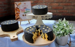 BÁNH BÔNG LAN THAN TỔ ONG