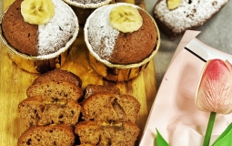 BÁNH CAKE CHUỐI